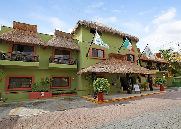 Aventura Mexicana Hotel 3*